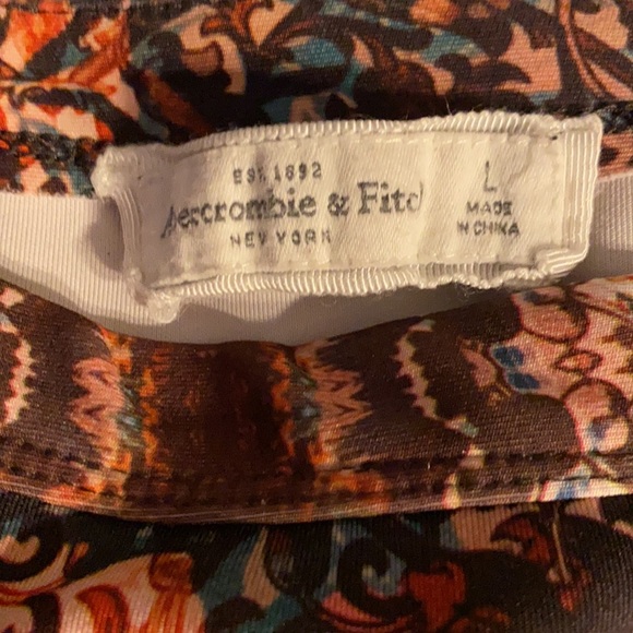 Abercrombie & Fitch Scuba knit Skater Skirt - L new condition. Worn once . - Picture 4 of 8